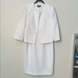 Elegant White Skirt Suit